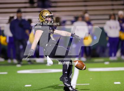 Thumbnail 2 in Brock vs. Clyde (UIL 3A Division 1 Region 1 Bi-District) photogallery.