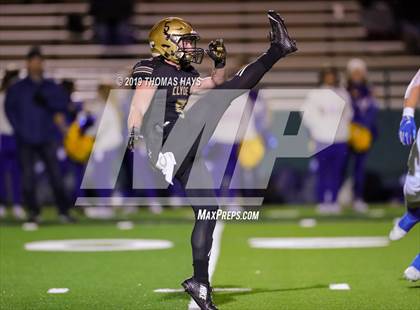 Thumbnail 1 in Brock vs. Clyde (UIL 3A Division 1 Region 1 Bi-District) photogallery.