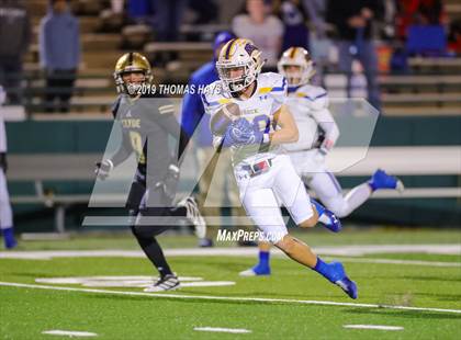 Thumbnail 3 in Brock vs. Clyde (UIL 3A Division 1 Region 1 Bi-District) photogallery.