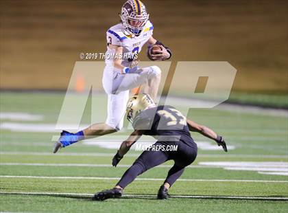 Thumbnail 2 in Brock vs. Clyde (UIL 3A Division 1 Region 1 Bi-District) photogallery.