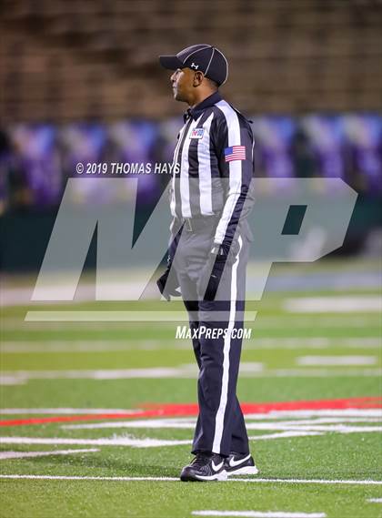 Thumbnail 1 in Brock vs. Clyde (UIL 3A Division 1 Region 1 Bi-District) photogallery.