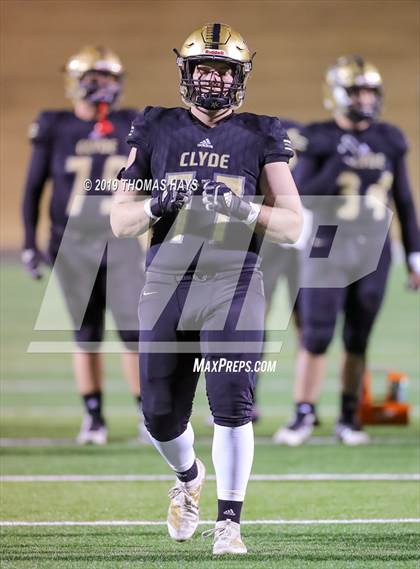 Thumbnail 1 in Brock vs. Clyde (UIL 3A Division 1 Region 1 Bi-District) photogallery.