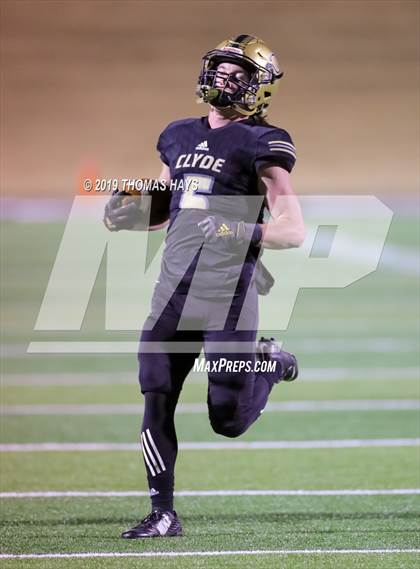 Thumbnail 3 in Brock vs. Clyde (UIL 3A Division 1 Region 1 Bi-District) photogallery.