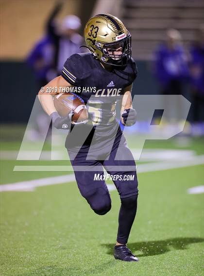 Thumbnail 3 in Brock vs. Clyde (UIL 3A Division 1 Region 1 Bi-District) photogallery.