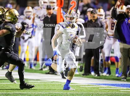Thumbnail 3 in Brock vs. Clyde (UIL 3A Division 1 Region 1 Bi-District) photogallery.