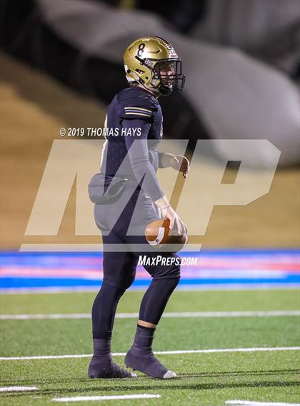 Thumbnail 1 in Brock vs. Clyde (UIL 3A Division 1 Region 1 Bi-District) photogallery.
