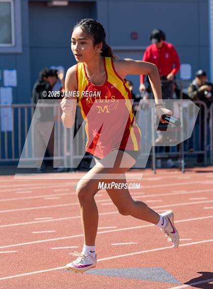 Thumbnail 2 in Hillsdale Fighting Knights Relays photogallery.