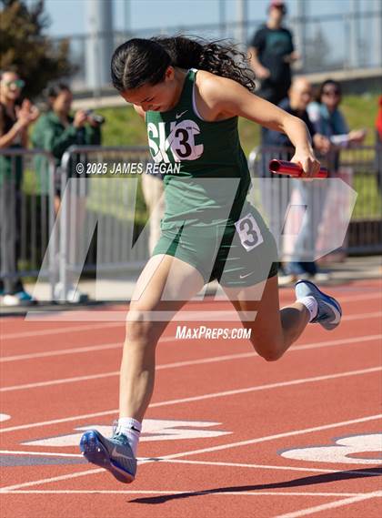 Thumbnail 3 in Hillsdale Fighting Knights Relays photogallery.