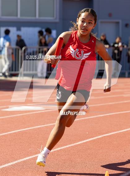 Thumbnail 1 in Hillsdale Fighting Knights Relays photogallery.