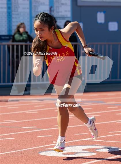 Thumbnail 1 in Hillsdale Fighting Knights Relays photogallery.