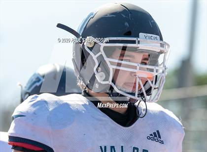 Thumbnail 2 in Valor Christian @ Doherty photogallery.