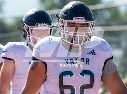 Thumbnail 2 in Valor Christian @ Doherty photogallery.