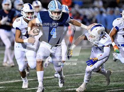 Thumbnail 3 in Serra vs. Corona Del Mar ( CIF State DIV 1A Championship Final) photogallery.