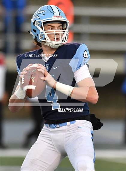 Thumbnail 3 in Serra vs. Corona Del Mar ( CIF State DIV 1A Championship Final) photogallery.