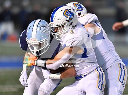 Thumbnail 2 in Serra vs. Corona Del Mar ( CIF State DIV 1A Championship Final) photogallery.