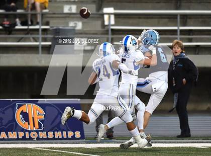 Thumbnail 1 in Serra vs. Corona Del Mar ( CIF State DIV 1A Championship Final) photogallery.