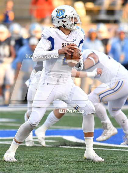 Thumbnail 2 in Serra vs. Corona Del Mar ( CIF State DIV 1A Championship Final) photogallery.