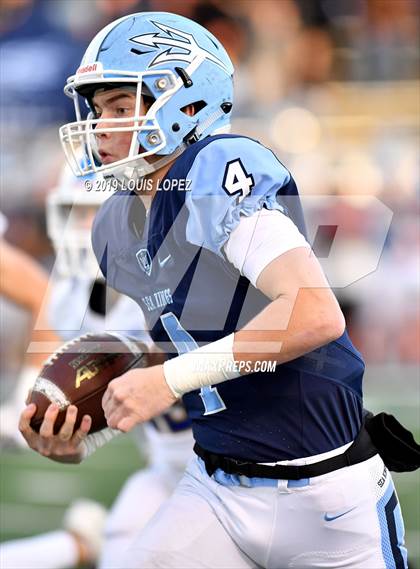 Thumbnail 1 in Serra vs. Corona Del Mar ( CIF State DIV 1A Championship Final) photogallery.