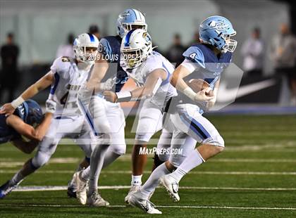Thumbnail 3 in Serra vs. Corona Del Mar ( CIF State DIV 1A Championship Final) photogallery.