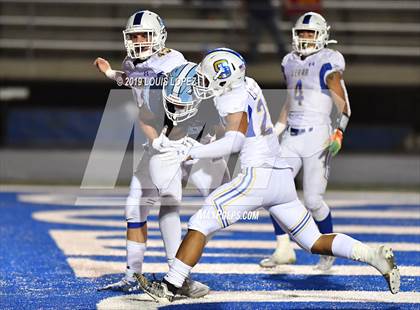Thumbnail 1 in Serra vs. Corona Del Mar ( CIF State DIV 1A Championship Final) photogallery.
