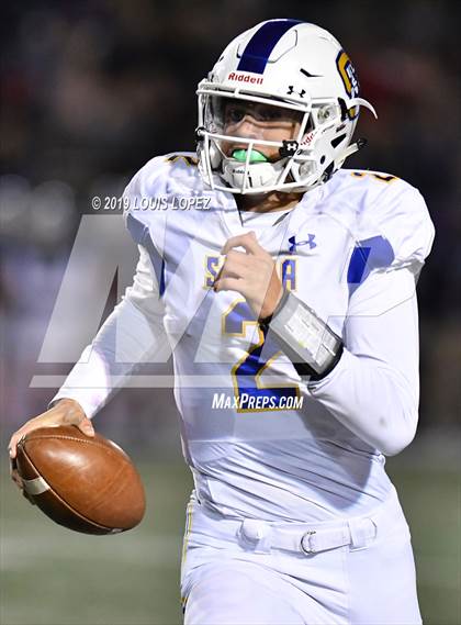 Thumbnail 2 in Serra vs. Corona Del Mar ( CIF State DIV 1A Championship Final) photogallery.