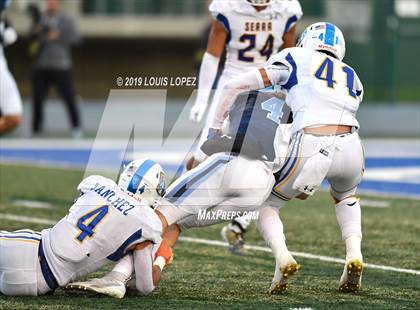 Thumbnail 2 in Serra vs. Corona Del Mar ( CIF State DIV 1A Championship Final) photogallery.