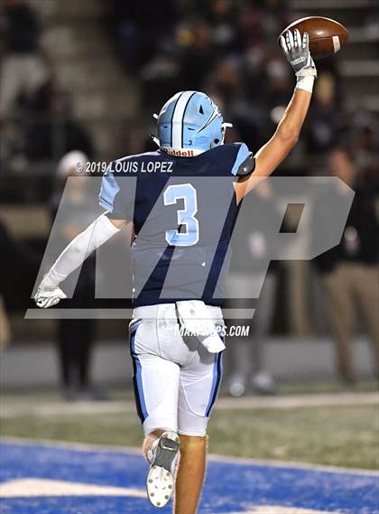 Thumbnail 2 in Serra vs. Corona Del Mar ( CIF State DIV 1A Championship Final) photogallery.