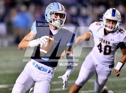 Thumbnail 3 in Serra vs. Corona Del Mar ( CIF State DIV 1A Championship Final) photogallery.