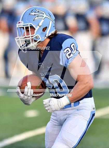 Thumbnail 2 in Serra vs. Corona Del Mar ( CIF State DIV 1A Championship Final) photogallery.