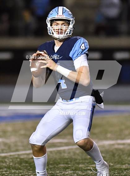 Thumbnail 3 in Serra vs. Corona Del Mar ( CIF State DIV 1A Championship Final) photogallery.