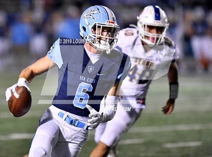 Thumbnail 3 in Serra vs. Corona Del Mar ( CIF State DIV 1A Championship Final) photogallery.