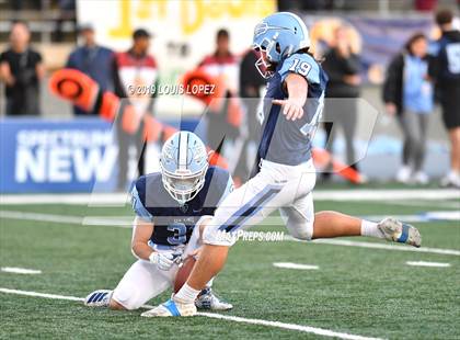 Thumbnail 2 in Serra vs. Corona Del Mar ( CIF State DIV 1A Championship Final) photogallery.