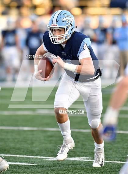 Thumbnail 3 in Serra vs. Corona Del Mar ( CIF State DIV 1A Championship Final) photogallery.