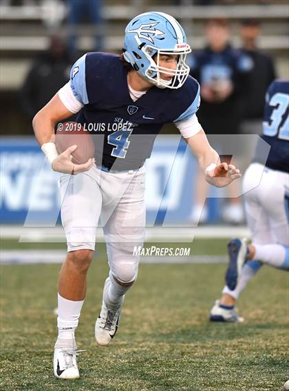 Thumbnail 2 in Serra vs. Corona Del Mar ( CIF State DIV 1A Championship Final) photogallery.