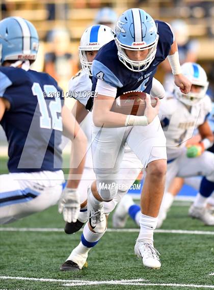 Thumbnail 2 in Serra vs. Corona Del Mar ( CIF State DIV 1A Championship Final) photogallery.