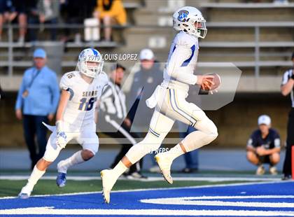 Thumbnail 3 in Serra vs. Corona Del Mar ( CIF State DIV 1A Championship Final) photogallery.