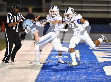 Thumbnail 1 in Serra vs. Corona Del Mar ( CIF State DIV 1A Championship Final) photogallery.