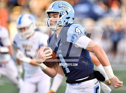 Thumbnail 2 in Serra vs. Corona Del Mar ( CIF State DIV 1A Championship Final) photogallery.