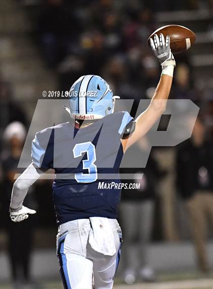 Thumbnail 1 in Serra vs. Corona Del Mar ( CIF State DIV 1A Championship Final) photogallery.