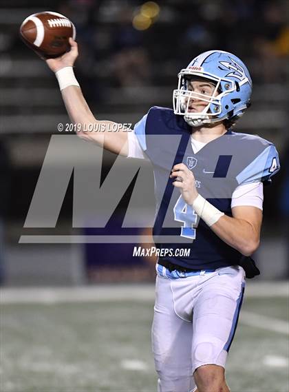 Thumbnail 3 in Serra vs. Corona Del Mar ( CIF State DIV 1A Championship Final) photogallery.
