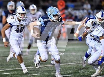 Thumbnail 2 in Serra vs. Corona Del Mar ( CIF State DIV 1A Championship Final) photogallery.