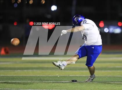Thumbnail 1 in El Monte vs Marshall photogallery.