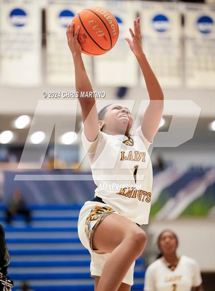 Thumbnail 3 in Hephzibah vs Evans (100 Black Men of Augusta Thanksgiving Classic) photogallery.