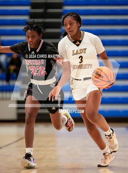 Thumbnail 1 in Hephzibah vs Evans (100 Black Men of Augusta Thanksgiving Classic) photogallery.