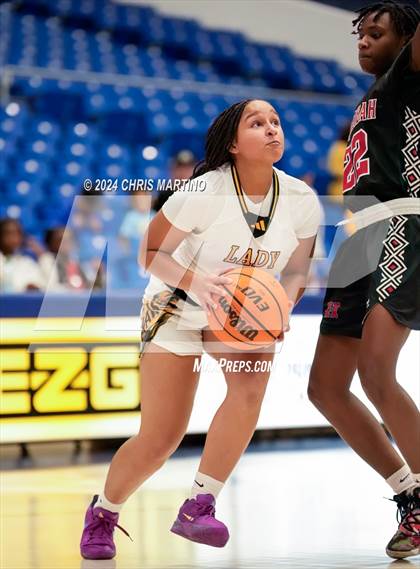 Thumbnail 1 in Hephzibah vs Evans (100 Black Men of Augusta Thanksgiving Classic) photogallery.