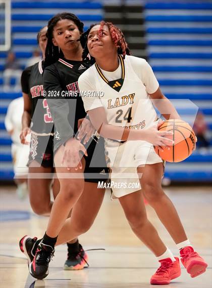 Thumbnail 2 in Hephzibah vs Evans (100 Black Men of Augusta Thanksgiving Classic) photogallery.