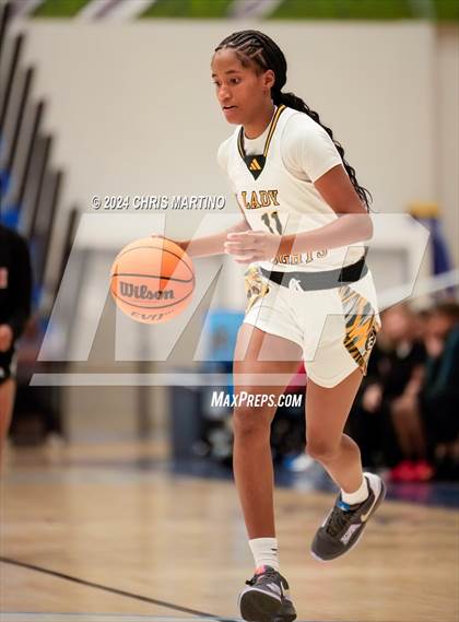 Thumbnail 3 in Hephzibah vs Evans (100 Black Men of Augusta Thanksgiving Classic) photogallery.
