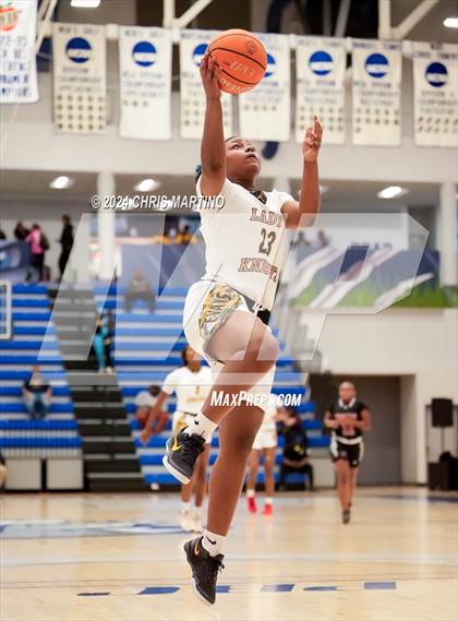 Thumbnail 1 in Hephzibah vs Evans (100 Black Men of Augusta Thanksgiving Classic) photogallery.