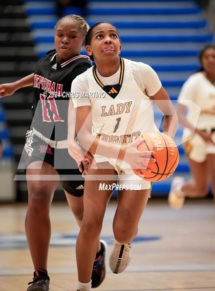 Thumbnail 2 in Hephzibah vs Evans (100 Black Men of Augusta Thanksgiving Classic) photogallery.