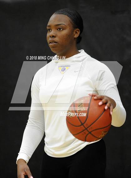 Thumbnail 2 in Lynwood @ Aliso Niguel (CIF SS D2AA Semifinal) photogallery.